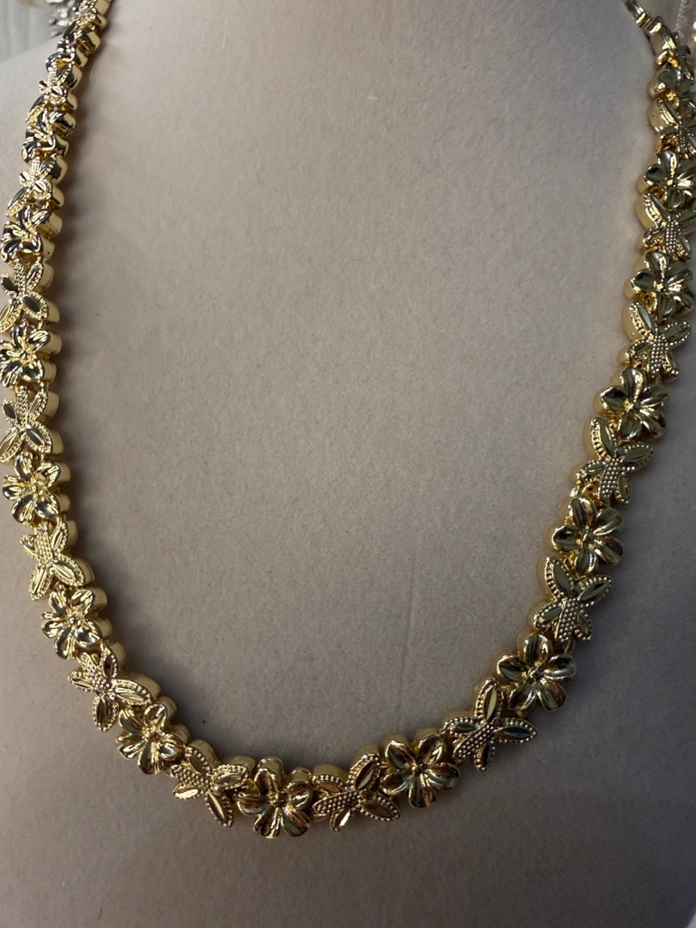 Gold Flower and Butterfly Necklace - Women Jewelry